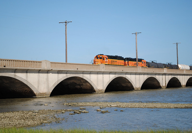 Train on Galveston Causeway/ Flickr/ Patrick Feller
Link: https://www.flickr.com/photos/nakrnsm/7934187330
