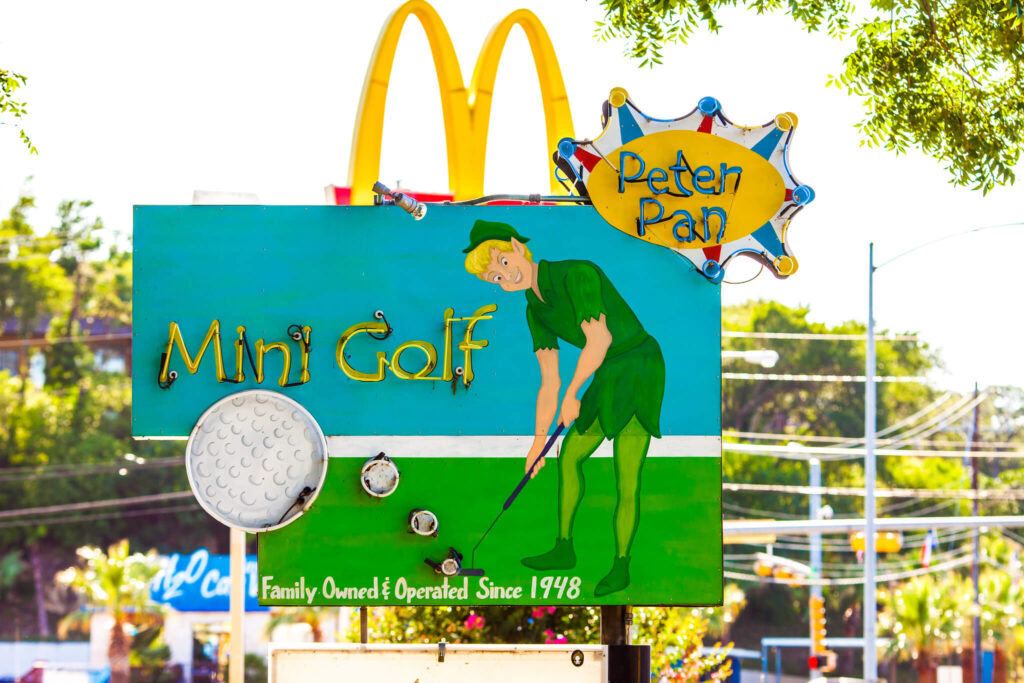 Image of a Banner in Peter Pan Mini-Golf / Flickr / Thomas Hawk
URL: https://flic.kr/p/2iDFNfX