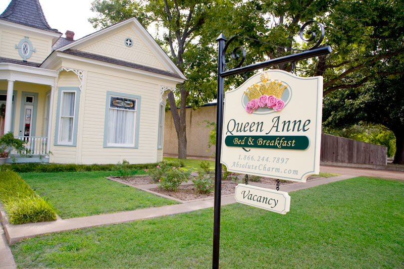 Signboard of Queen Anne Bed and Breakfast / Flickr / Tammy Sikes
Link: https://flickr.com/photos/absolutecharm/4464484987/in/photolist-7NvDR6-5FqY9B-7NAE5U-7NvXvv-7NvDGv-7NvCQM-7NmH64-6jPkxJ-7NvXAT-7NvW5V-7NvXcn-7NvDDg-7NvV68-7NADF3-7NvWkD-7NvXPc-6YtK4r-7NwEhR-7NwEua-7NzVQq-7NvEqg-7NzVCj-3qduKa-7NvCxZ-7NzCrU-7NAEe9-7NvDF8-7NvUnB-7NmH7V-7NzVq1-7NzF9d-7NzDiS-7NvEkr-7NzDZj-7NvD9z-23W94dY-4Laeki-7NvFxc-7NzENE-23W93Yj-5M74Hv-ZrBjVp-21Kc4Gh-23W94p9-23DLLbk-7NzDuw-8p6nZo-2j5LcV-23W94a1-23W93Nu
