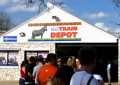 Outside view in San Antonio Zoo Train Depot / Ann Jaber Photography

Link: https://www.flickr.com/photos/annjaber/2305311396/in/photolist-4vHjLd