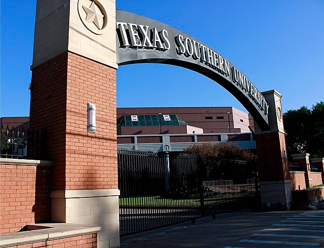 TSU Campus Entrance/ Wikimedia Commons/2C2K Photography

Link: https://commons.wikimedia.org/wiki/File:Texas_Southern_University_Entrance.jpg