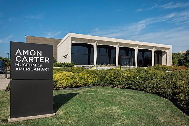 Exterior view of Amon Carter Museum of American Art / Wikimedia Commons / Steven Watson 
 Link: https://commons.wikimedia.org/wiki/File:Amon_Carter_Museum_of_American_Art,_facade.jpg#/media/File:Amon_Carter_Museum_of_American_Art,_facade.jpg 
