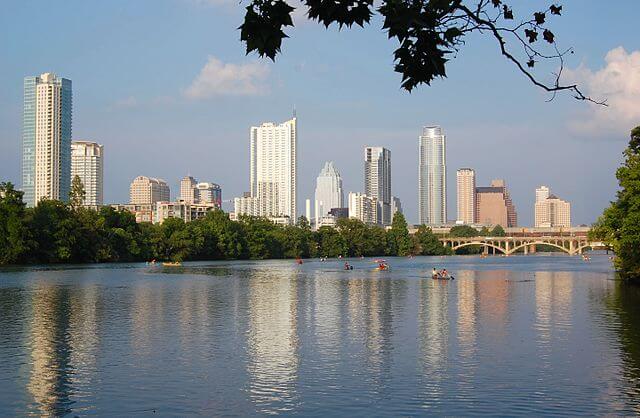 Lady Bird Lake / Wikipedia / Lone Star Mike

Link: https://en.wikipedia.org/wiki/Lady_Bird_Lake#/media/File:AustinSkylineLouNeffPoint-Jun2010-a.JPG 