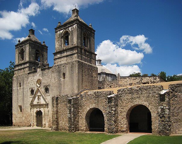 San Antonio Missions National Historical Park / Wikipedia / Travis Witt


Link: https://en.wikipedia.org/wiki/San_Antonio_Missions_National_Historical_Park#/media/File:Mission_Concepcion_San_Antonio.JPG