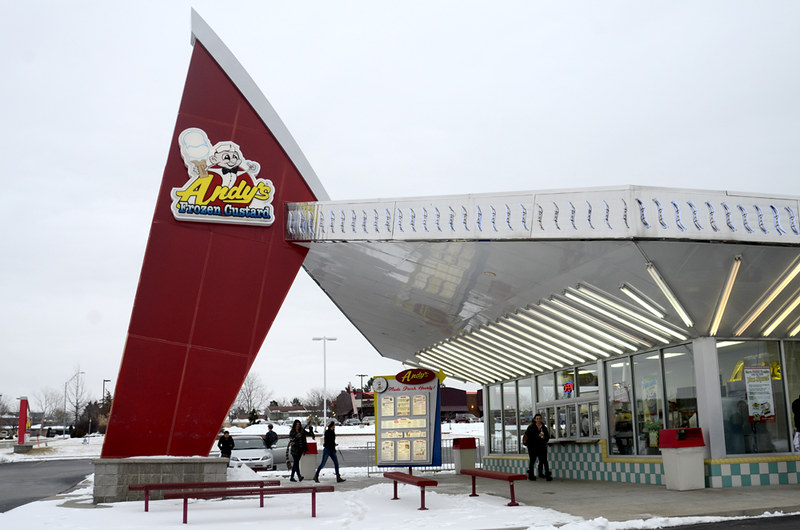 A view of  Andy's Frozen Custard / Flickr / KOMUNews
Link: https://www.flickr.com/photos/komunews/16410015200/in/photolist-DxBevK-2bhmzHf-f7hFHJ-dCrfYN-bwLt9G-5ZMXUA-RJvvys-5ZHKfv-5ZMY21-5jDwSk-271xkrr-2nGYesw-trZfTq-eZDnG-r15tJ7-pwYvWL-bwJuhb-5ckqgG-bwLvyf-eVKUhy-2i7zWqE-2i7CrNM-2i7zWwb-2i7Crsg-2i7CsBR-87s5aX-2i7zWF4-2i7Wo3V-2i7CsWy-2i7zWNo-2i7CrTX-h8sw26-h9vE2n-h57Car-h9vK6S-h57D8P-r16tAw-hd7ptz-rfjYzE-bwJvdo-r16BNy-hd7oNg-qkDoX7-qkDfVA-h57ERu-h57Rky-bwLu95