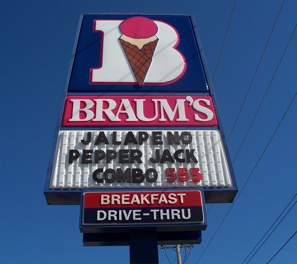 Braum's Ice Cream & Dairy Store / Flickr / Rolling Okie
Link: 
https://www.flickr.com/photos/27228302@N04/3915020061/in/photolist-74hDUu-8TDyy-6XXv4T
