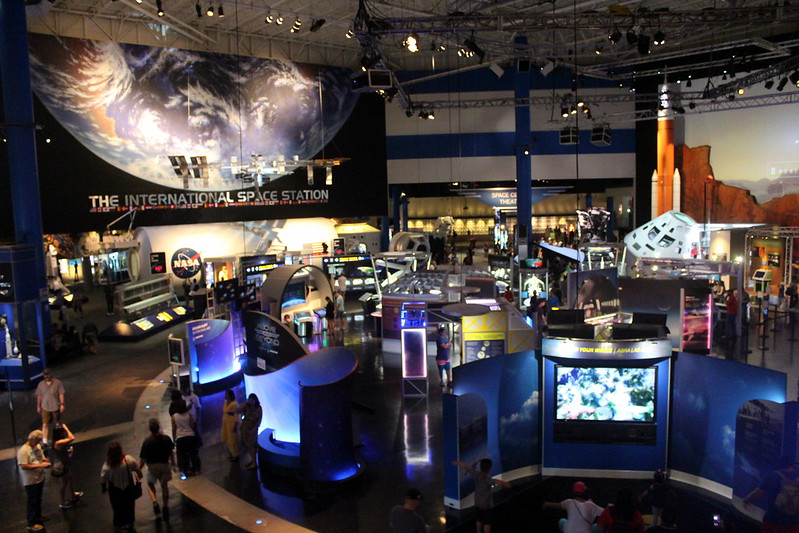 An interior view of Space Center Houston / Flickr / Wally Gobetz
Link: 
https://www.flickr.com/photos/wallyg/41775987375/in/photolist-26DARAp-2ggzbiY-2ggyG2r-5HXxze-x7q6J5-2hZUdHV-rcoTnT-2k35sRx-2oowDmD-7gVjH2-2ouMW3W-2iVfYq2-2iW1ffY-2iUcQFz-CvFMzL-TWD9YQ-wYBeu8-2iUssoa-bfBNiB-2hYDoxE-KXvTTA-bJVmNx-2hZqMQB-VazrEQ-89NDt1-Vazvcu-2iYuj9v-89KmuZ-2ggyTqq-TWD8Zf-TZwsZe-2giqvFR-UYG9xG-24LaRye-2iWFwbX-2iYHFfx-2iQ1ZYu-2iYMtxW-2iYzPaY-bMBsrv-2n1B6Vz-2iVNBBo-22RYkVt-TZwrNX-89KqPB-dcwZT6-89Ki6z-QiV9rb-V4C65C-284yBh2