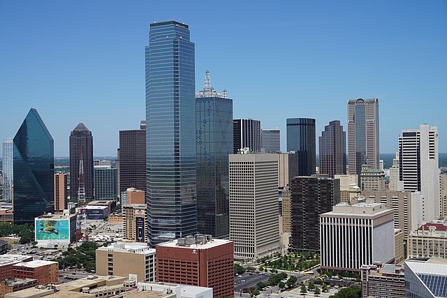 A view of the Dallas skyline from the GeO-Deck of Reunion Tower / Wikimedia Commons / Michael Barera.
Link: https://commons.wikimedia.org/wiki/File:View_of_Dallas_from_Reunion_Tower_August_2015_13.jpg