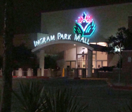 Ingram Park Mall
Wikimedia
Link: https://upload.wikimedia.org/wikipedia/commons/3/3b/Ingram_Park_Mall2.JPG