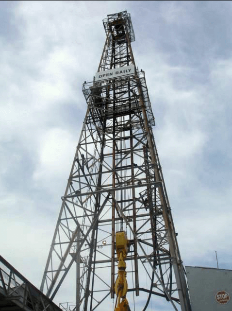 Picture of a facility in the Ocean Star Offshore Drilling Rig & Museum / Wikipedia / Egeswender

Link: https://en.wikipedia.org/wiki/Ocean_Star_Offshore_Drilling_Rig_%26_Museum#/media/File:Derrick.JPG