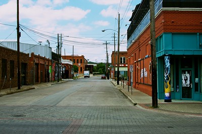 Deep Ellum / Flickr / John Tornow
Link: https://www.flickr.com/photos/jdtornow/4512901535/in/photolist-7SMNpa-2nXuL4K-JWe5w-34WhyX-2ocE8Qw-idkP7V-JB9gs-2oeFsUU-2ocF2Mi-9vP98k-9vP9Qp-2jcj13t-2ohxgC7-2odjM1a-9vSbTf-7SR4Nh-4FbTVL-BoqAwu-bfUdvR-aY6gMB-acqzLF-2o8K6eP-ab8w5T-2odyKD2-2ok1Mnd-abSMhK-abbhdW-abb5S9-3C7AEU-3C7u27-6VfF99-bfUeen-2odeSKT-bfUjpr-bfUgqt-bfUiTp-2od3HuC-bfUjat-6FzB4H-abaXaY-abaPTS-abSMzM-ab84HT-BoykmH-BbNQXv-HkkgH-66V1mF-2owuPPh-bfUirM-bfUfWa